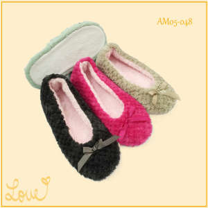 Good Quality Girls Cute Soft Home Ballet Dance Shoes Slipper